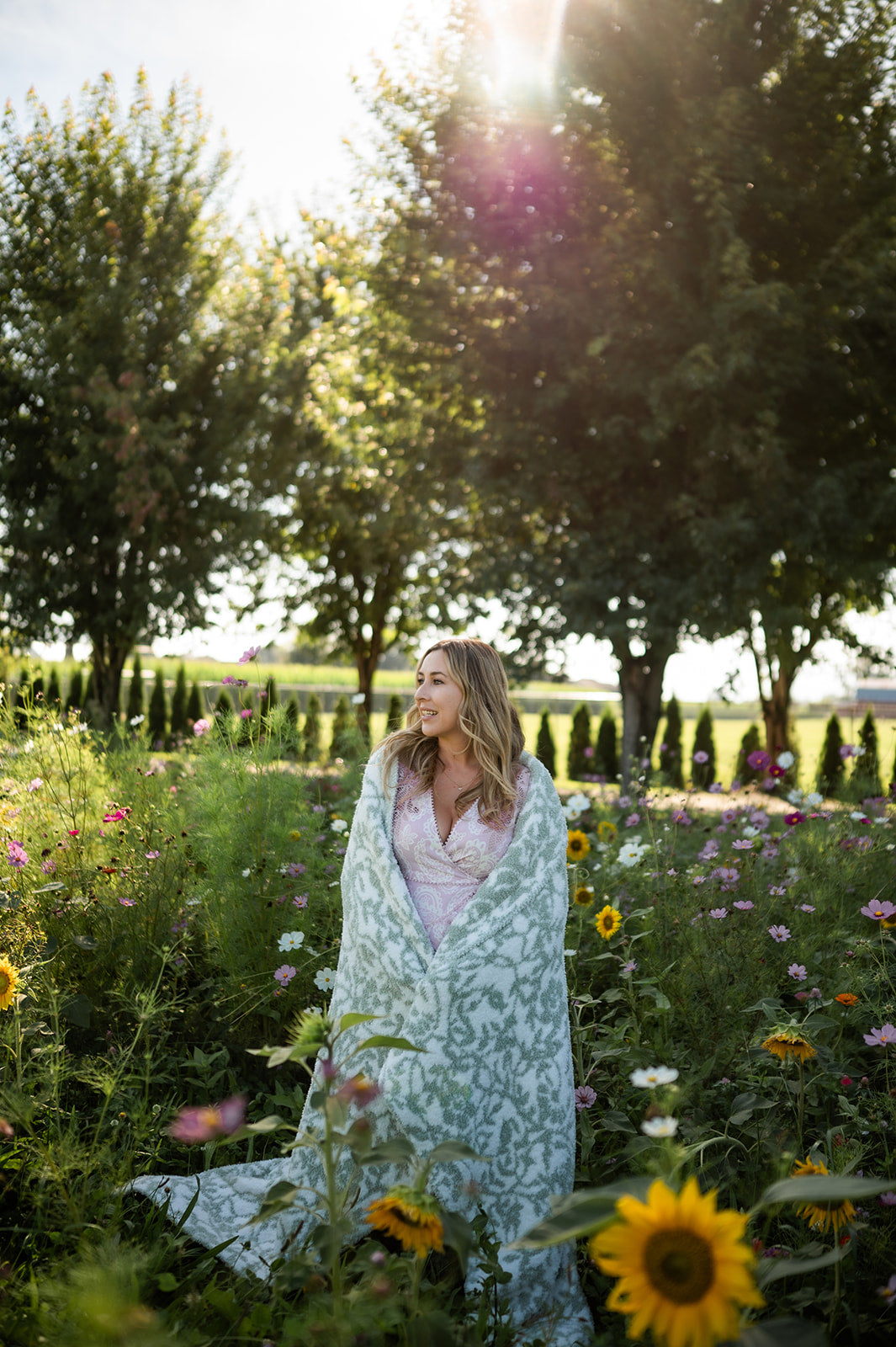 Desert Sage & White Fairy Garden Vine Print Throw