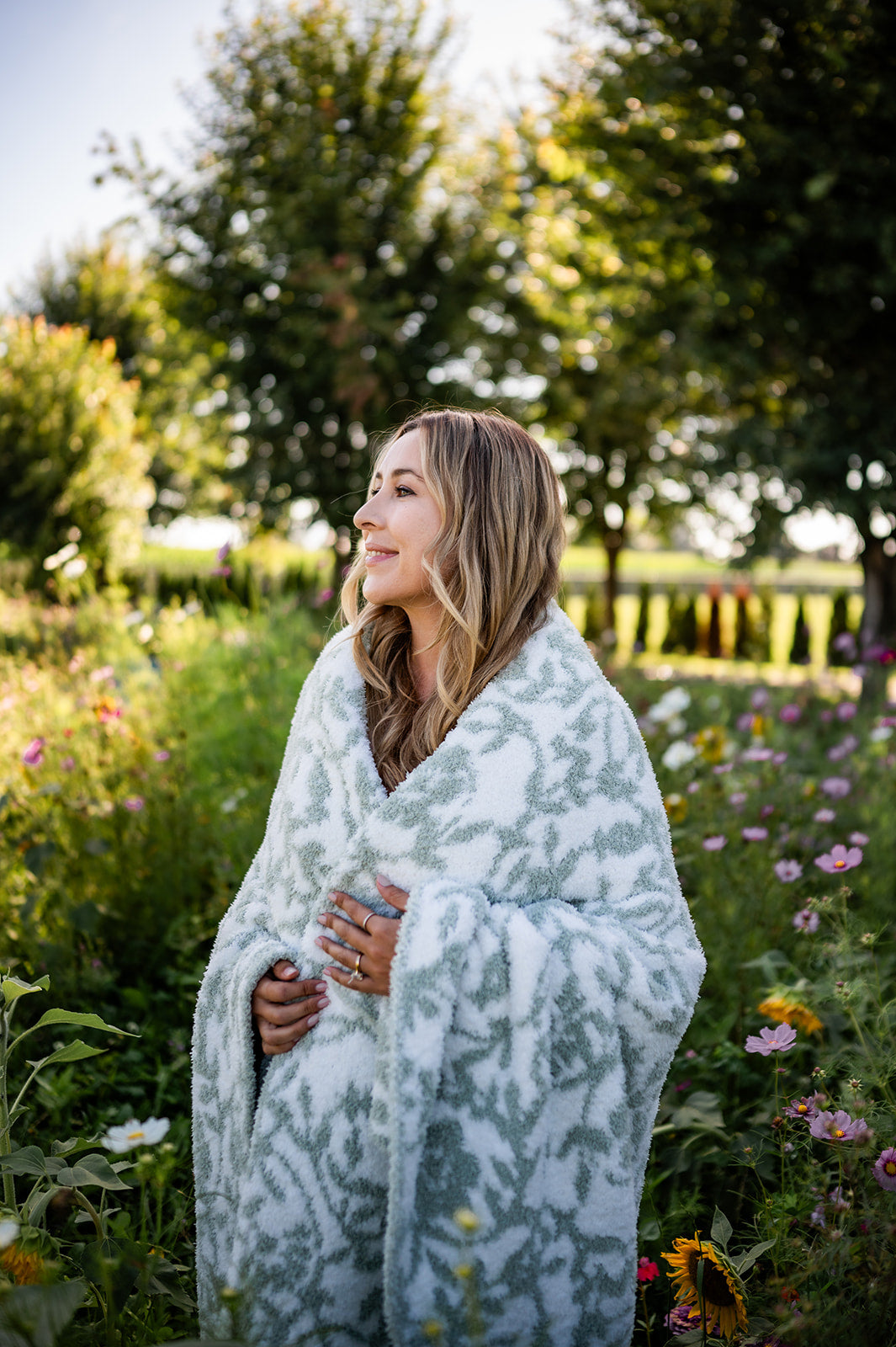 Desert Sage & White Fairy Garden Vine Print Throw