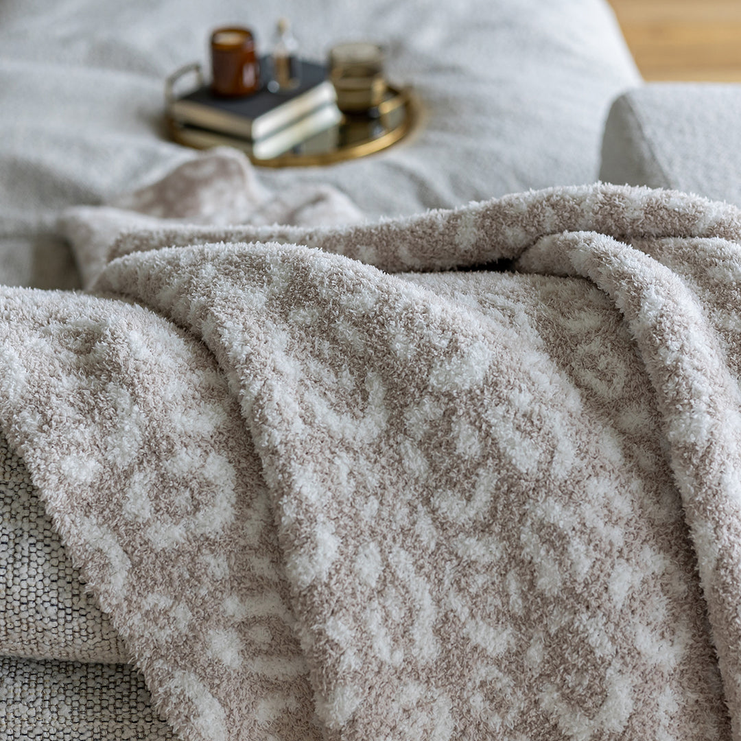 Blushing Beige & White Leopard 2.0 Print Extended Throw