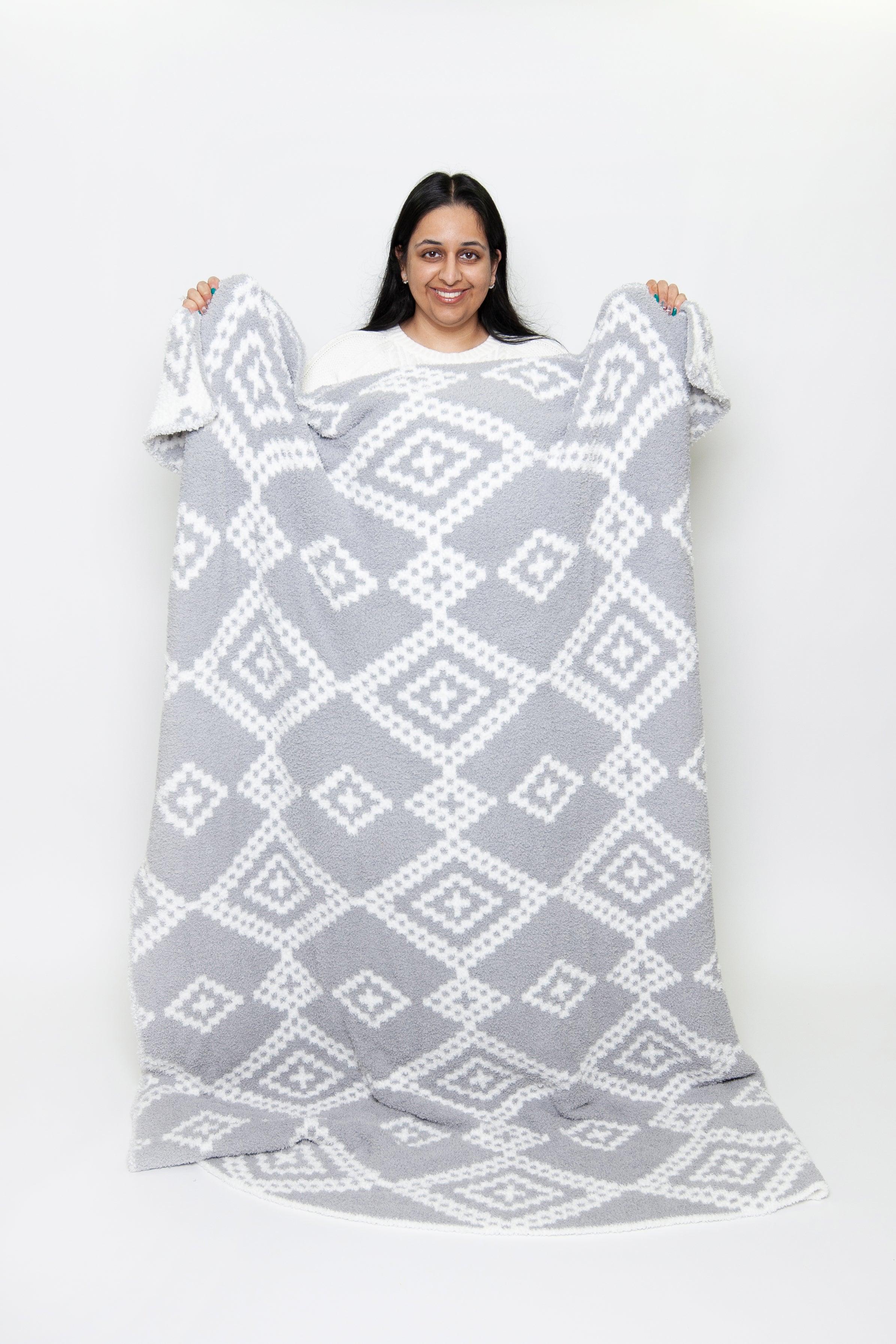 Grey & White Diamond Mosaic Print Extended Throw - Sunset Snuggles