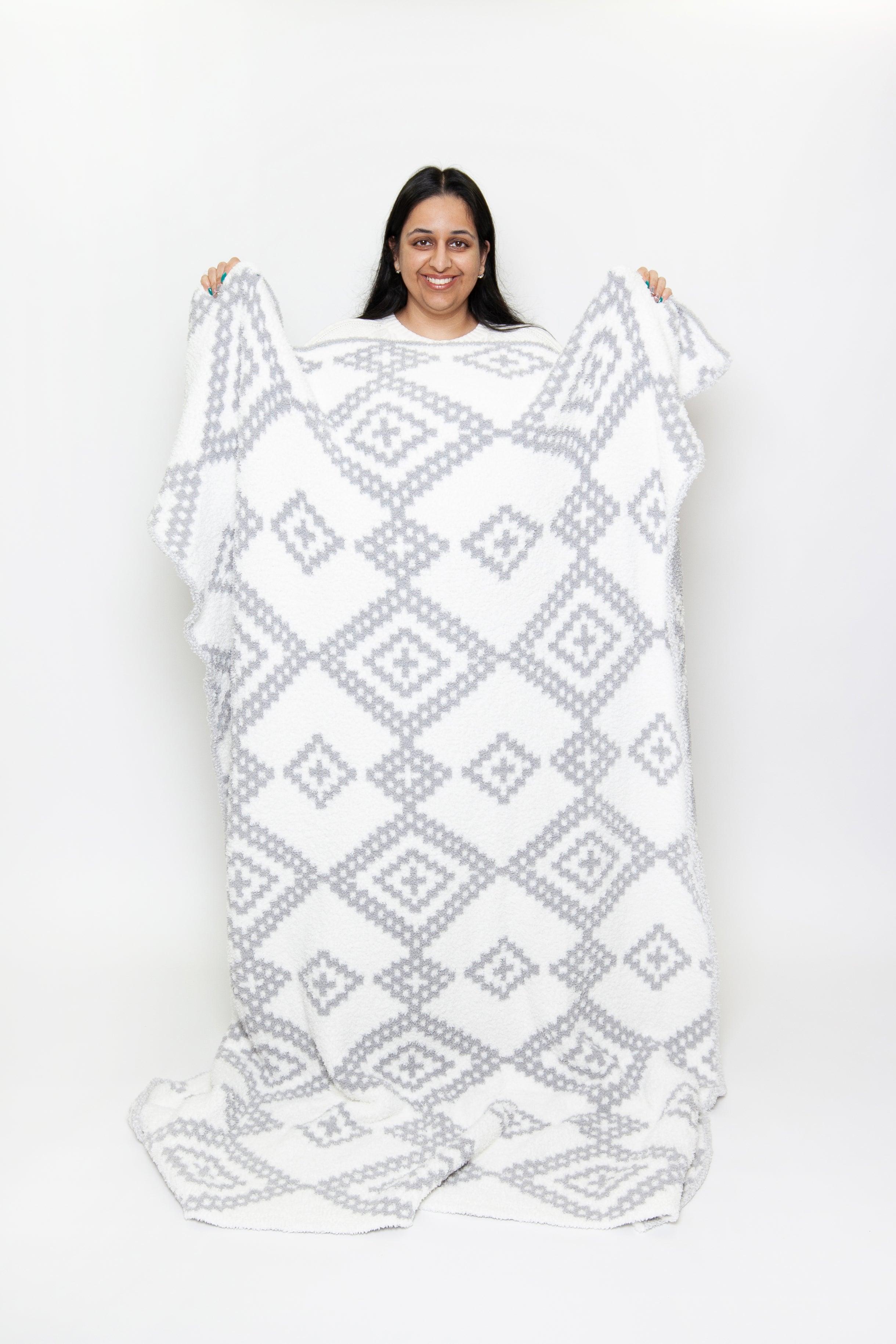 Grey & White Diamond Mosaic Print Extended Throw - Sunset Snuggles