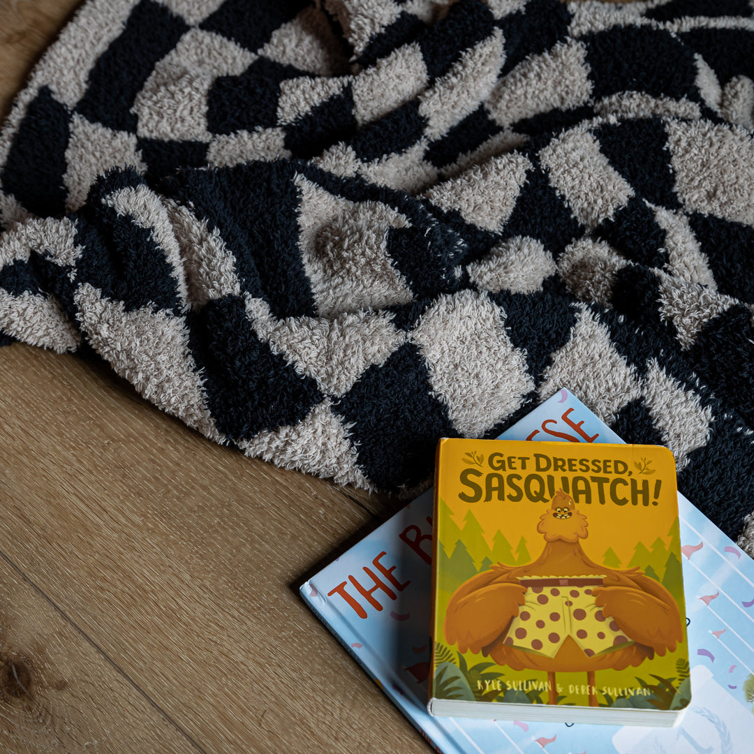 Tap Shoe and Rainy Day Wavy Checker Print Toddler Blanket