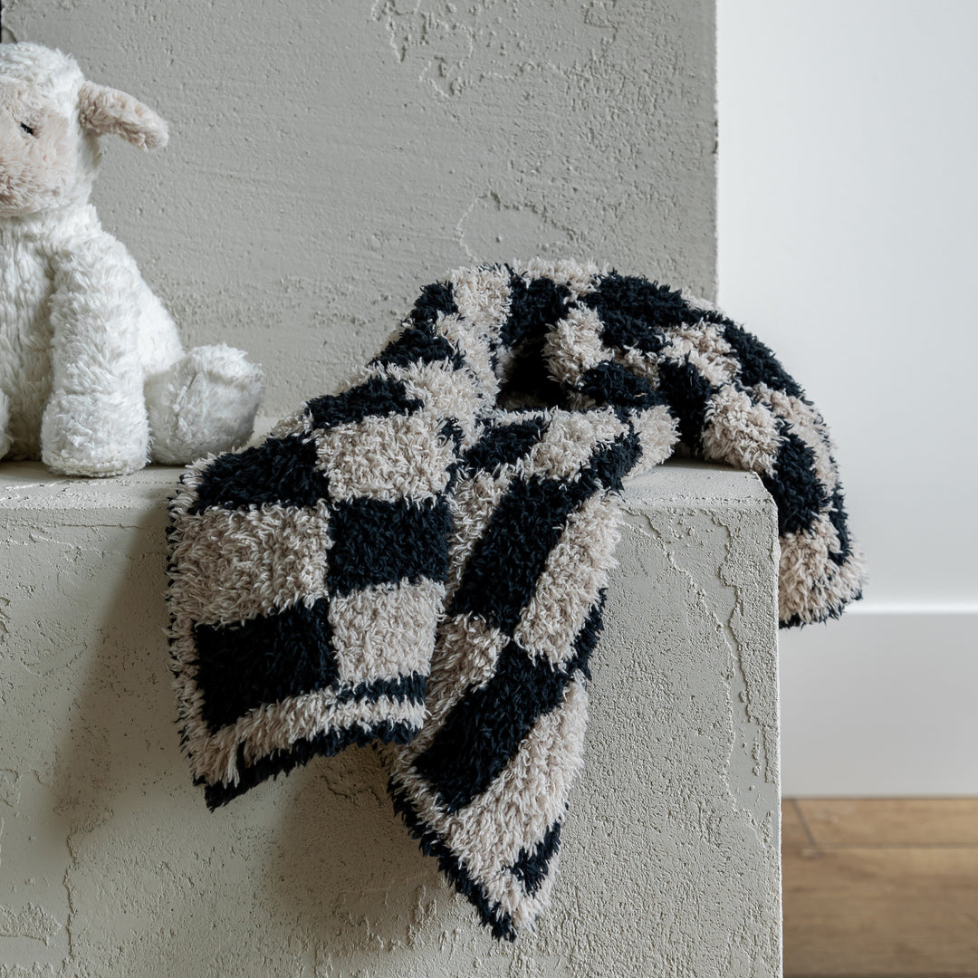 Wavy Checker Print Tap Shoe &amp; Rainy Day Lovey