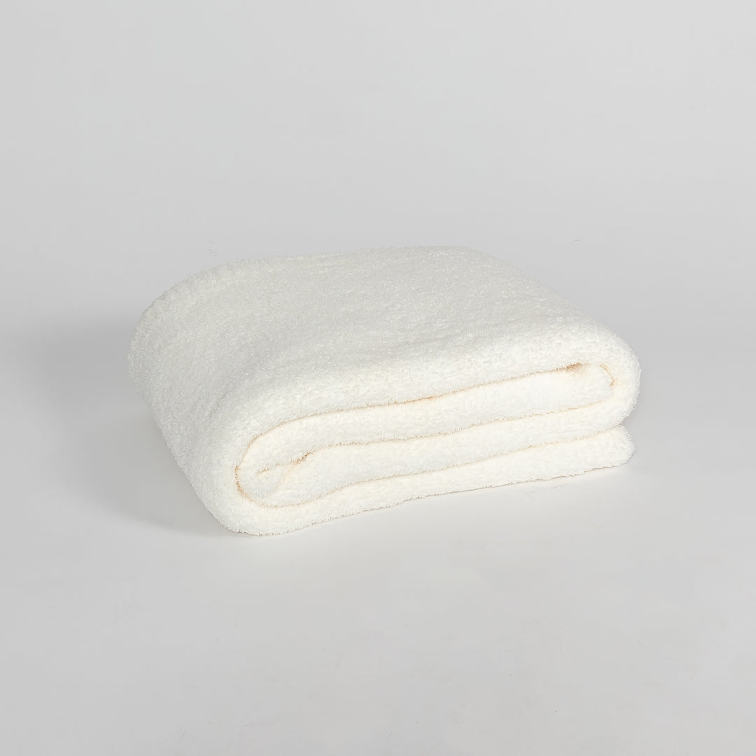 Cloud Dancer Solid Ribbed Border Extended Throw