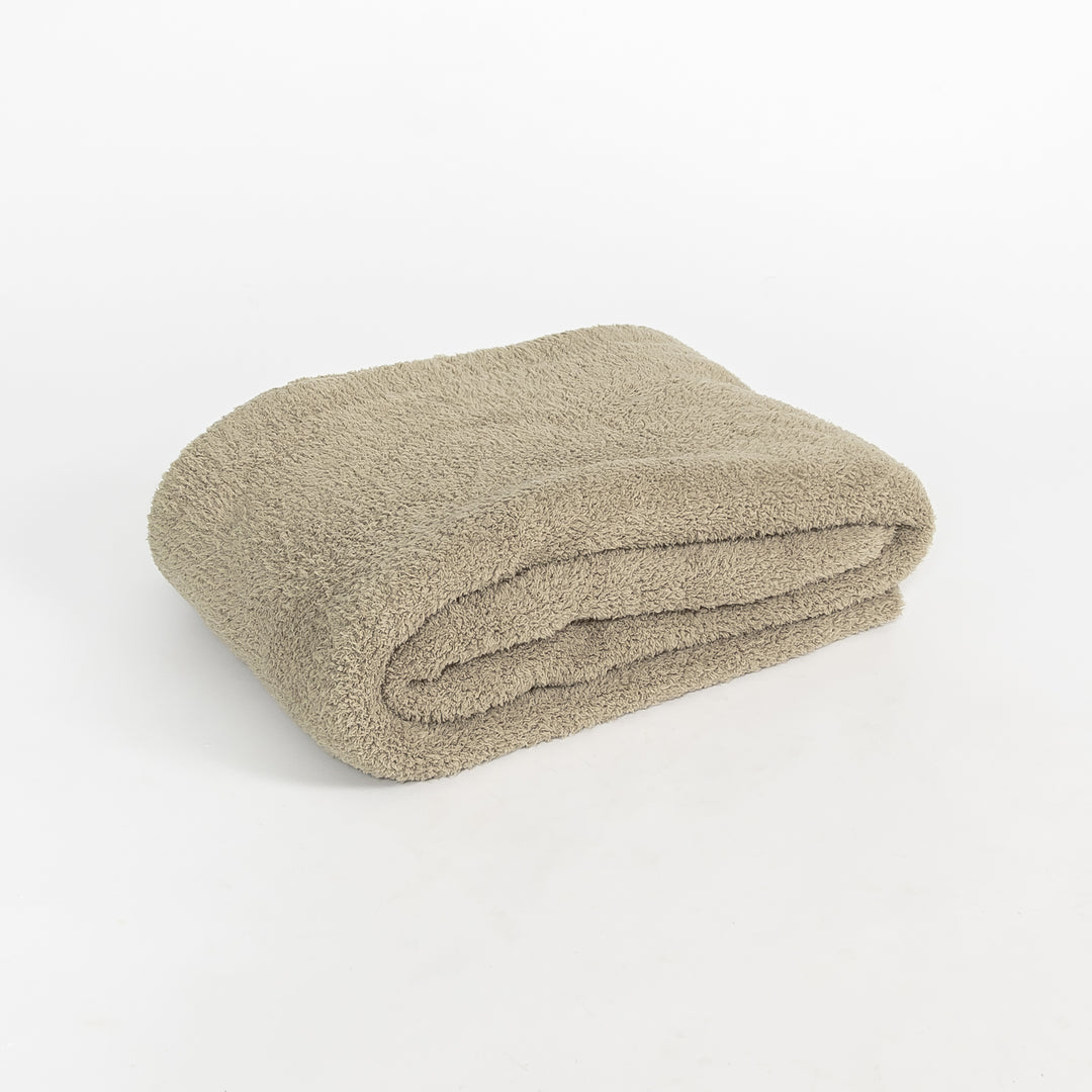 Lemon Pepper Solid Ribbed Border Extended Throw