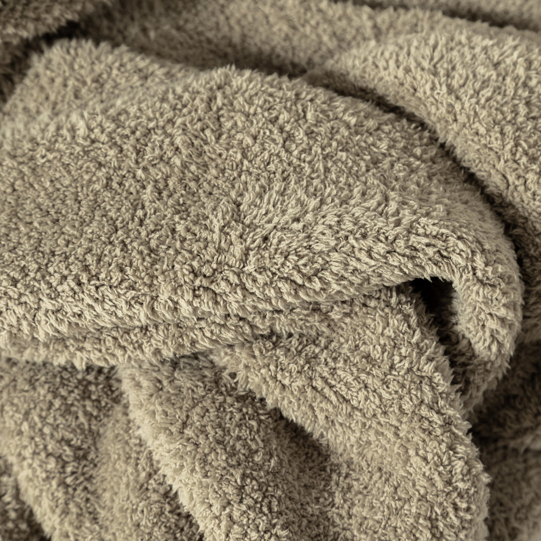 Lemon Pepper Solid Ribbed Border Extended Throw