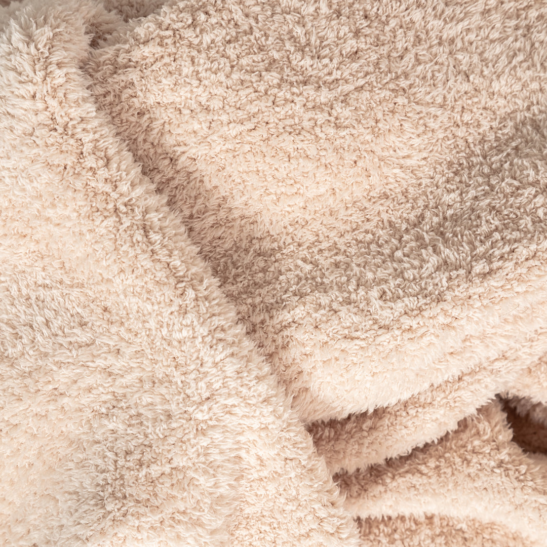Sandy Beach Solid Ribbed Border Extended Throw