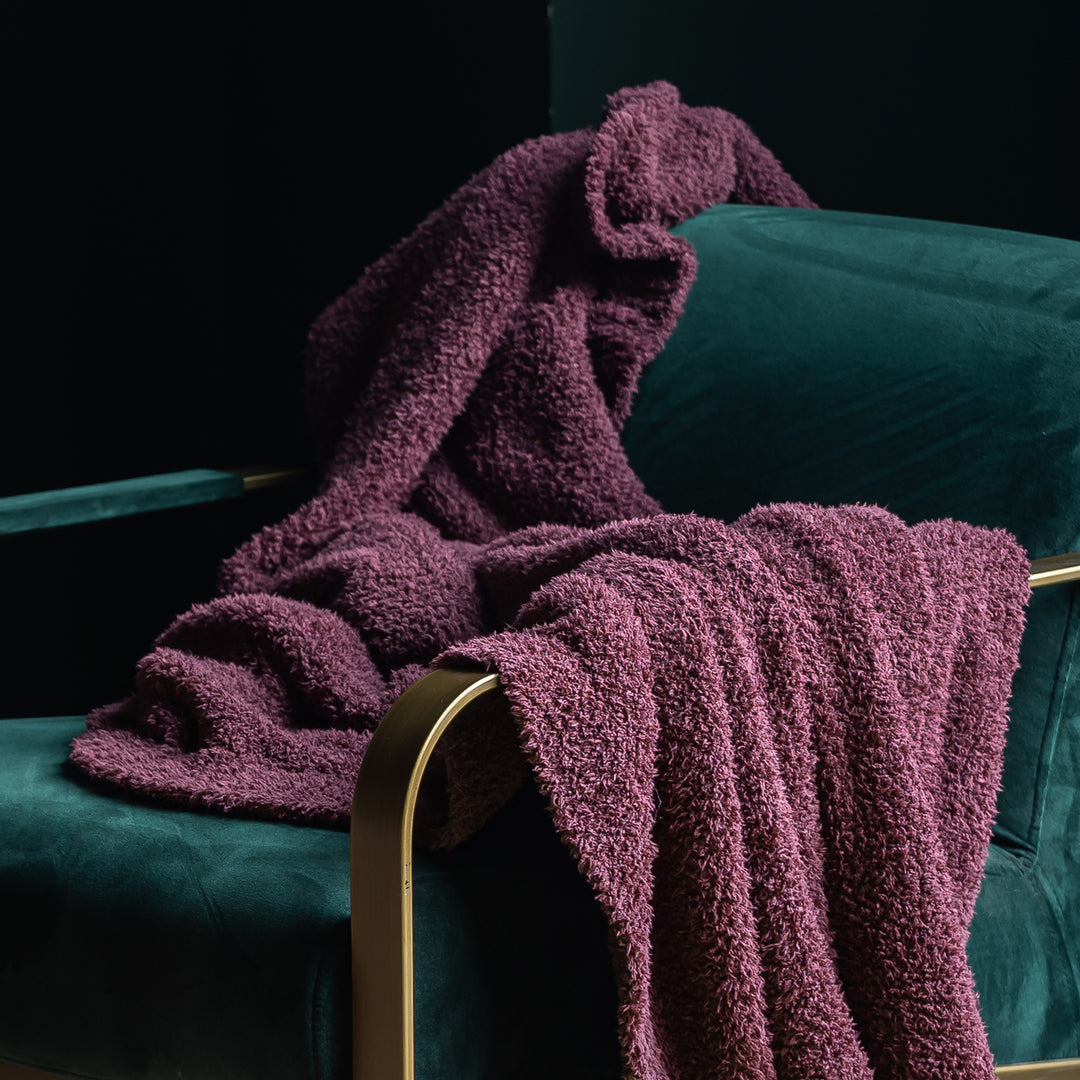 Red Mahogany Solid Ribbed Border Extended Throw