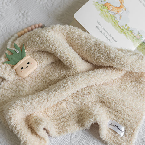 Angora Solid Ribbed Border Lovey