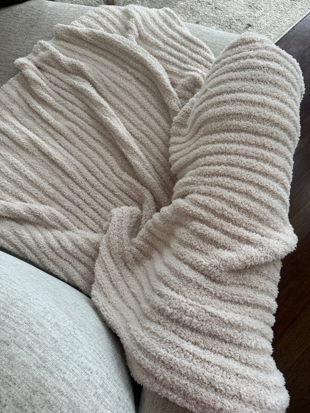 Beige Ribbed Extended Throw
