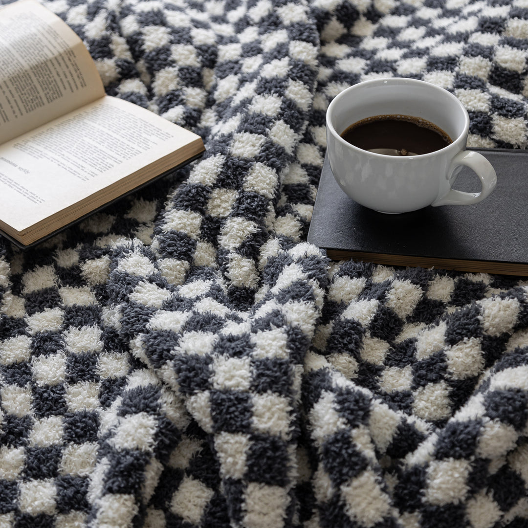 Turbulence & Baby's Breath Check Print Extended Throw
