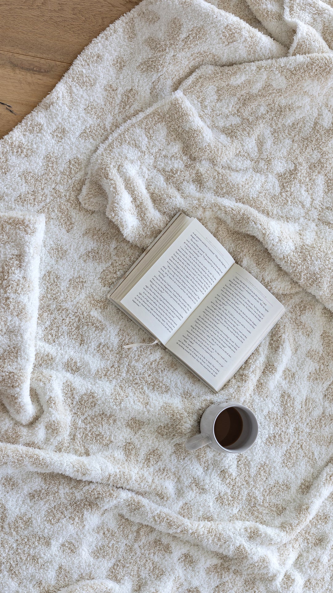 Birch & Marshmallow Daisy Print Extended Throw