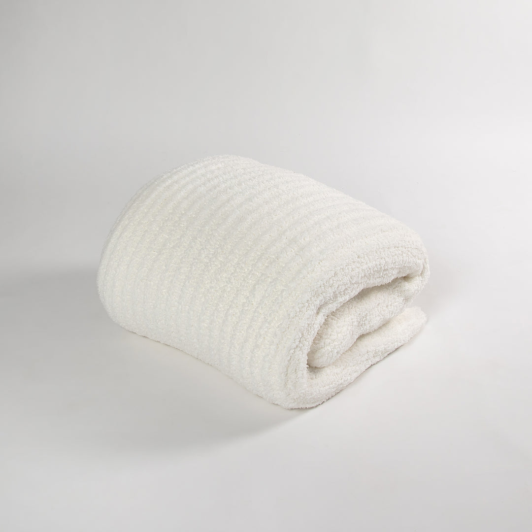 White Ribbed King Sized Bed Blanket