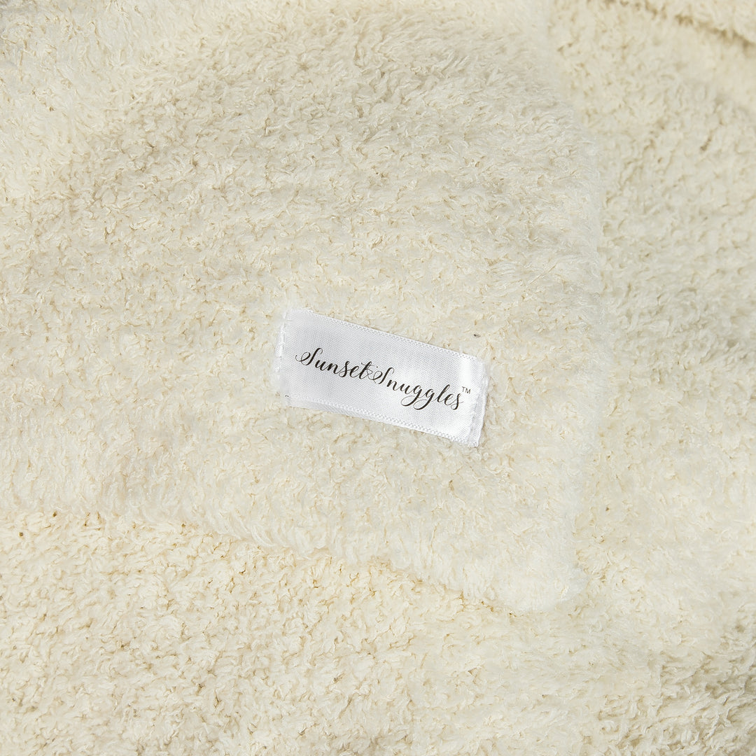 Baby's Breath Solid Jacquard Print Throw