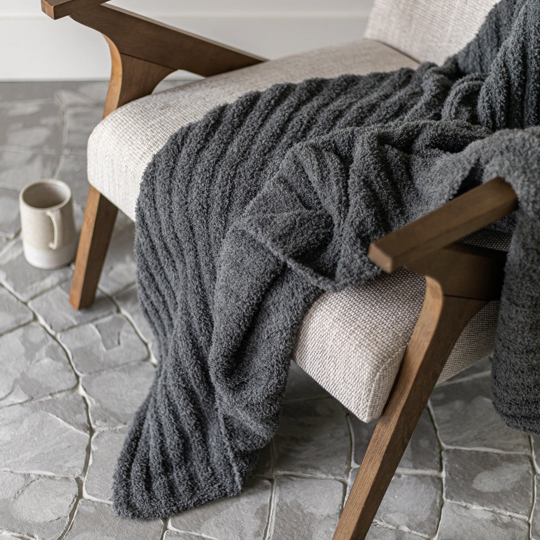 Charcoal Ribbed Extended Throw