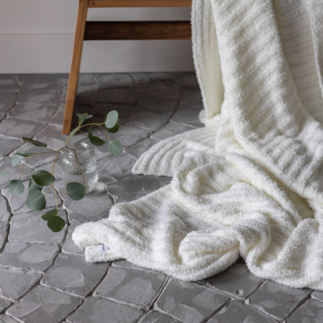 White Ribbed Extended Throw