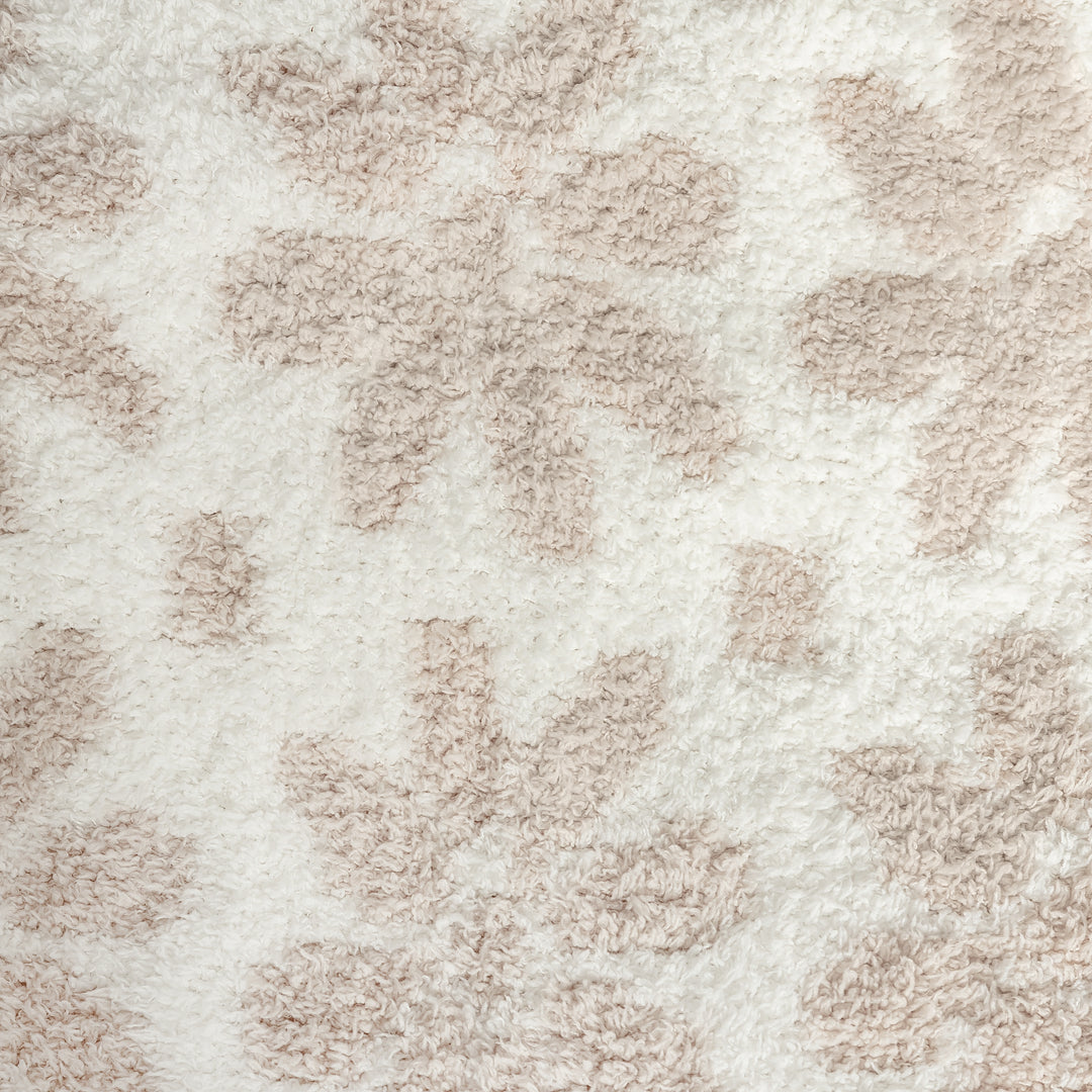 Dasiy Print Blushing Beige and White Extended Throw