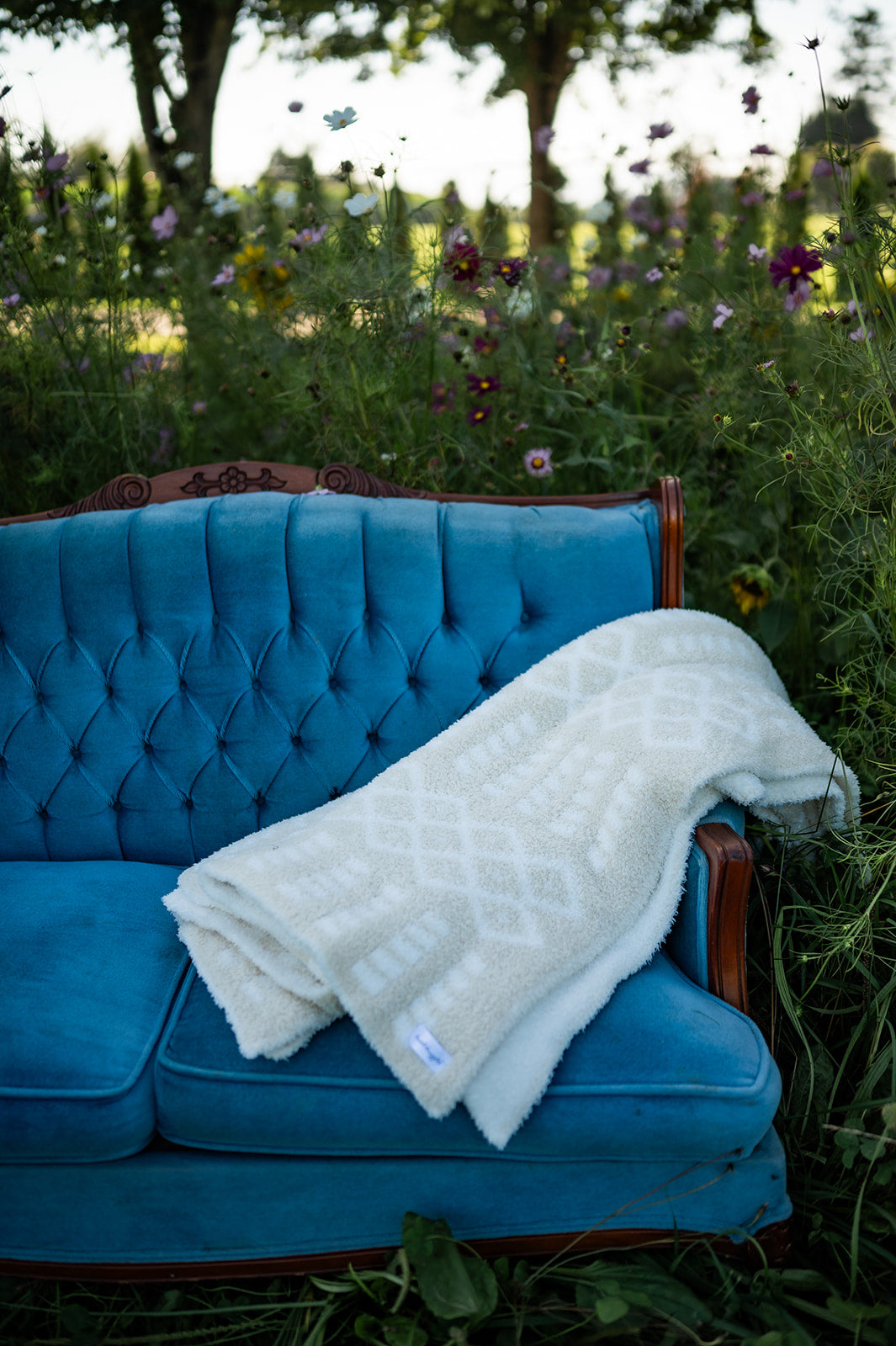 Birch & Marshmallow Diamond Point Print Extended Throw