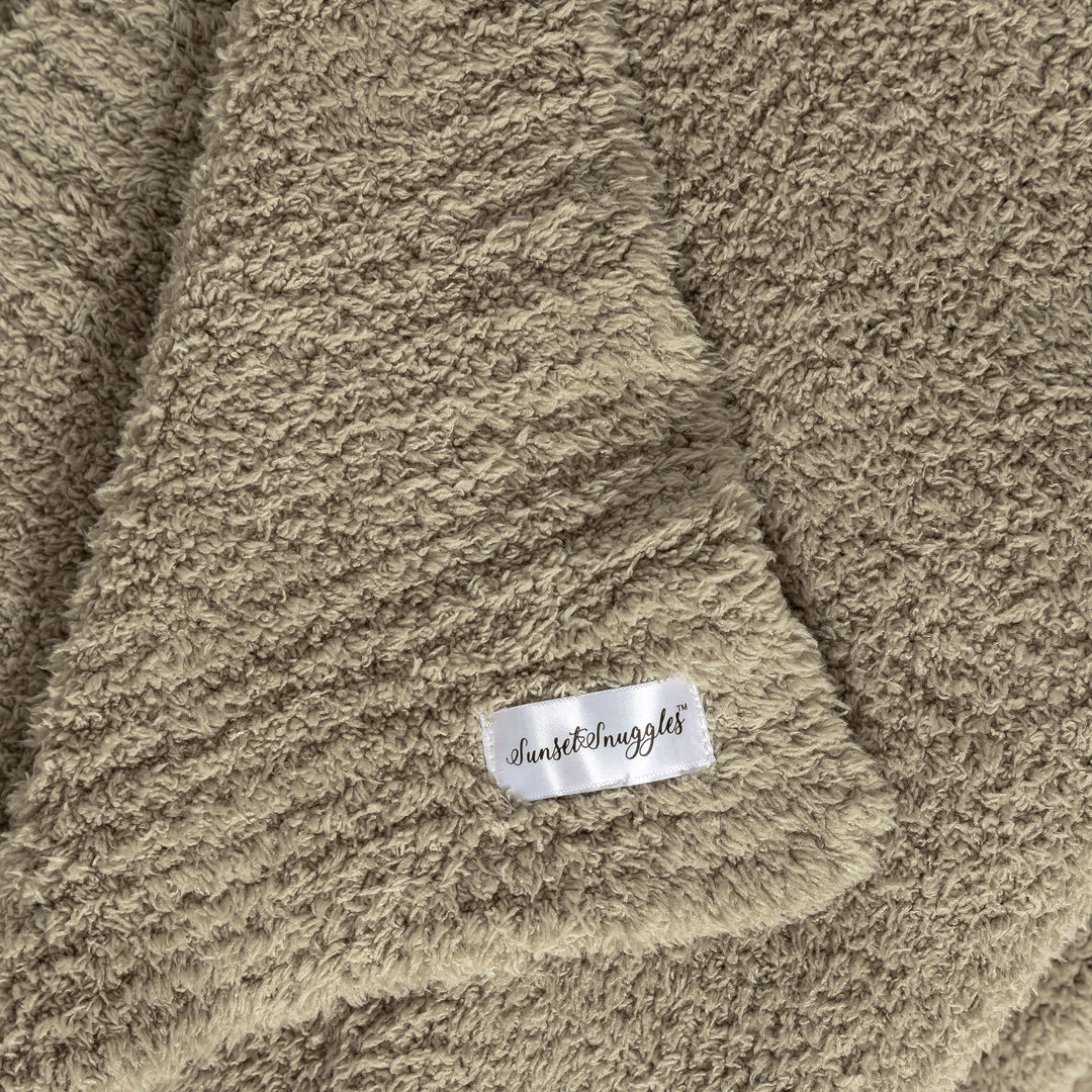 Lemon Pepper Solid Ribbed Border Extended Throw