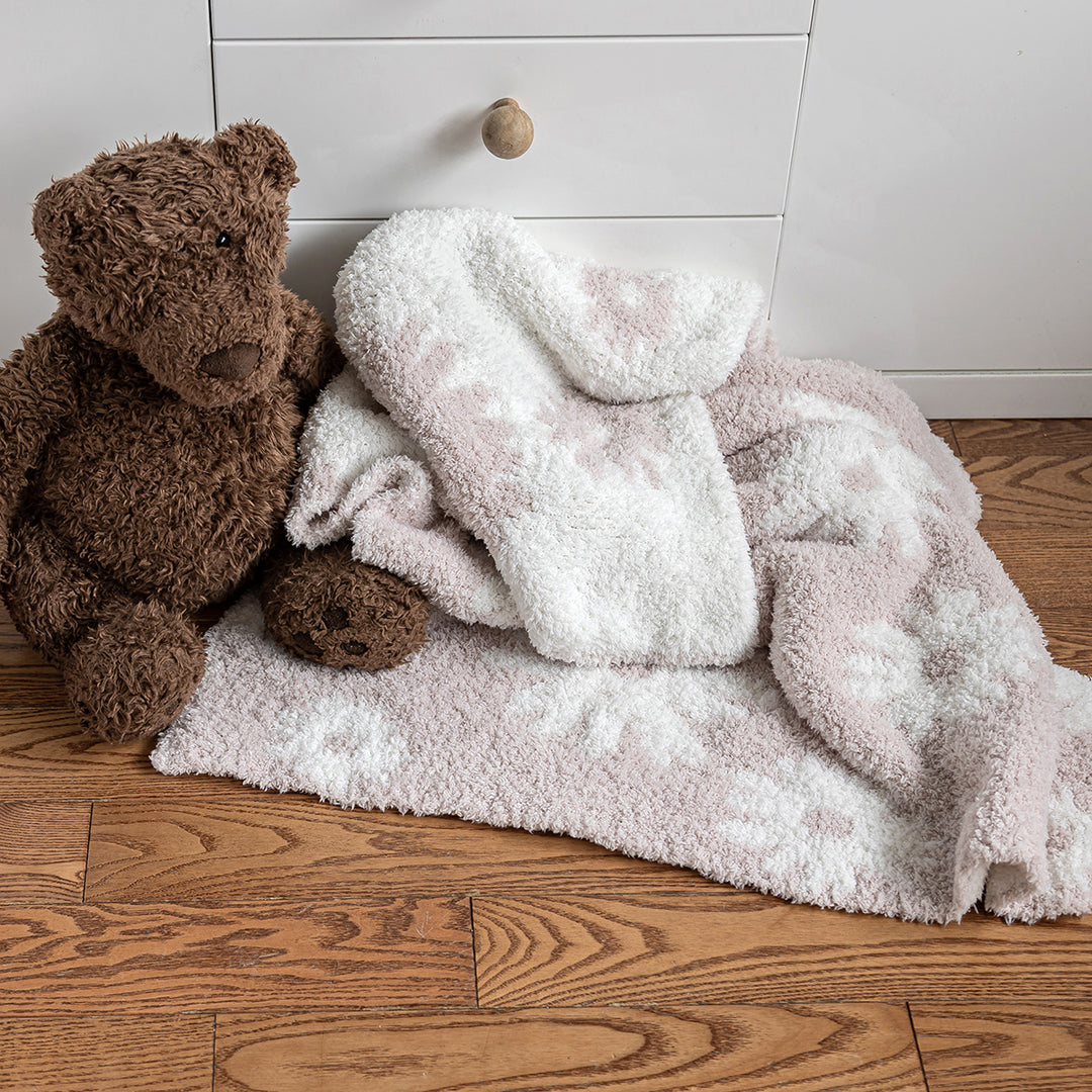 Hushed Violet & White Daisy 2.0 Print Toddler Blanket