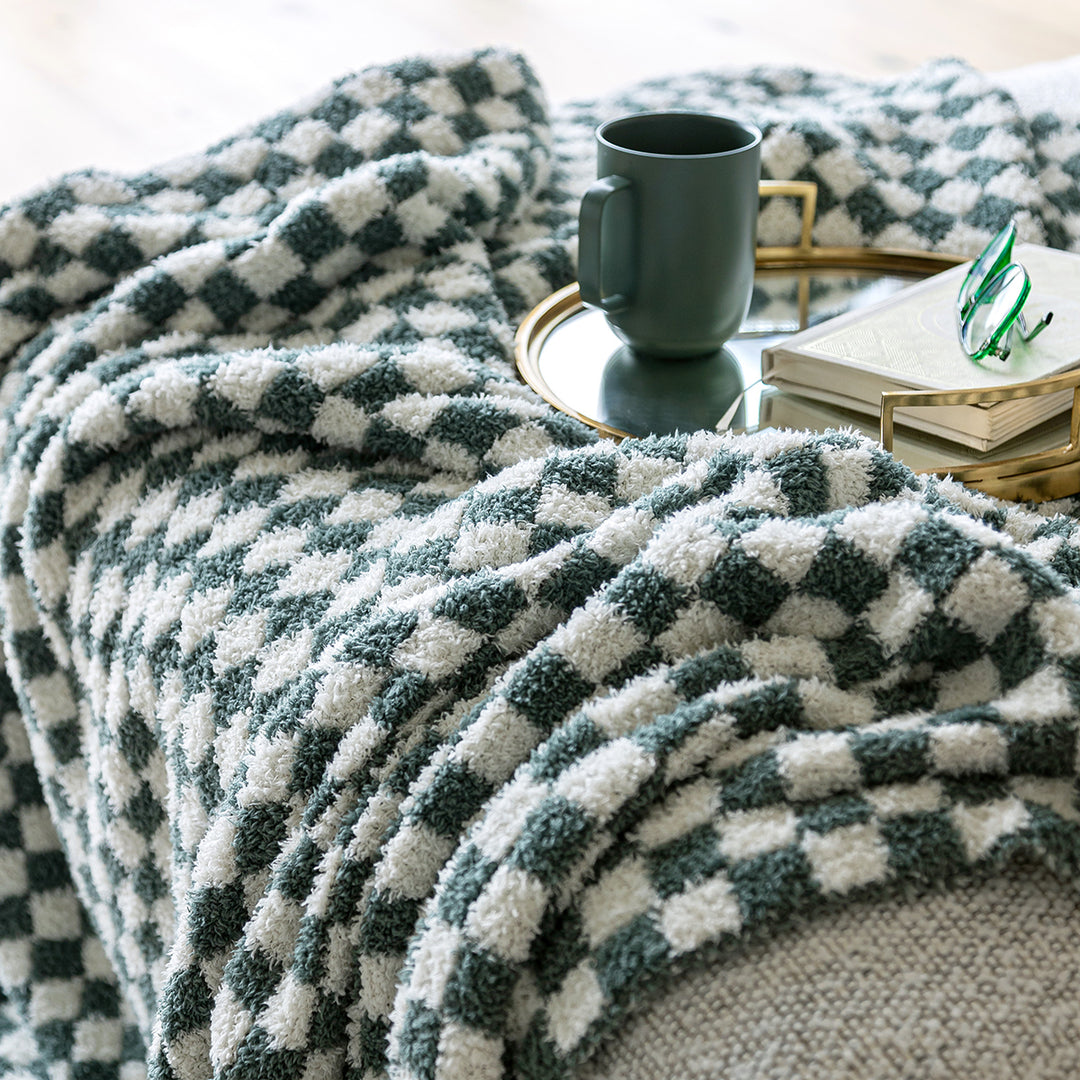 Baby's Breath & Forest Green Check Print Throw