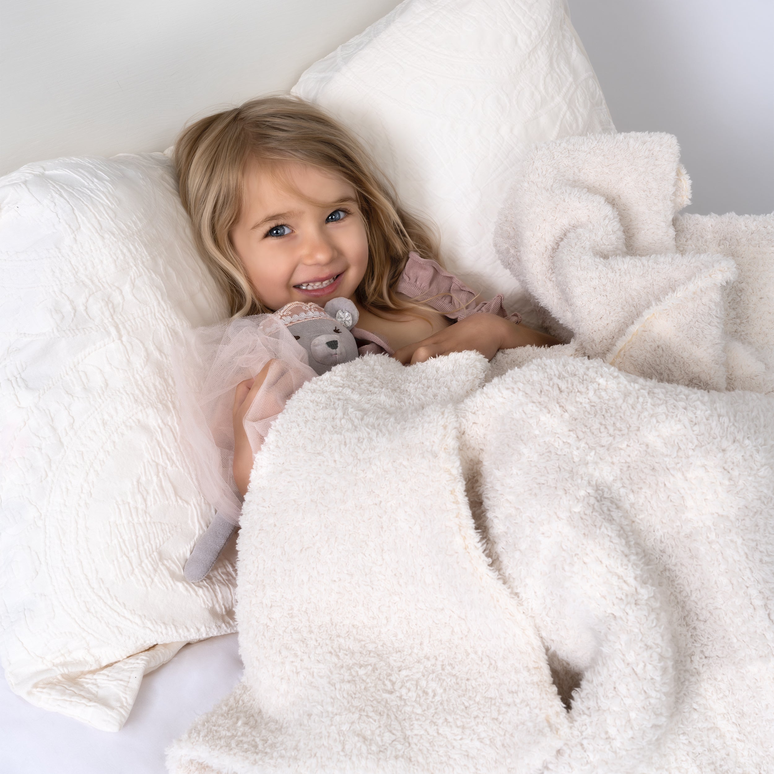 luxury throw blanket with tassels best throw blanket gift warm snuggly soft plush fluffy throw blanket twin blankets softest plushest best twin blankets extra large throw blankets for twin blankets ultra luxury soft blankets throw blankets 