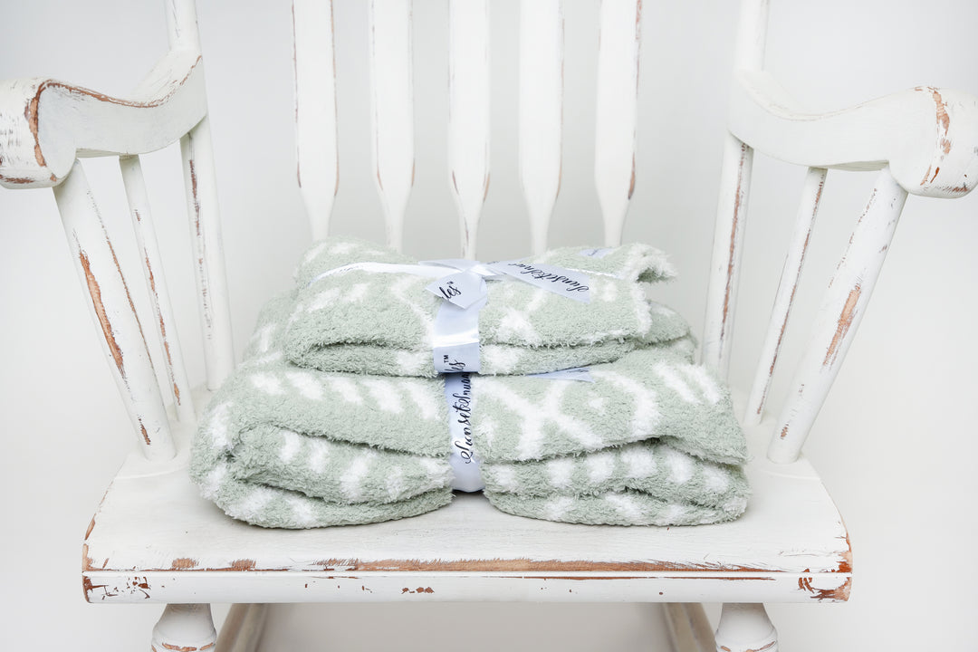 Desert Sage & White Diamond Point Print Toddler Blanket