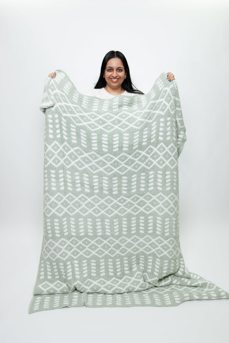 Desert Sage & White Diamond Point Print Extended Throw - Sunset Snuggles