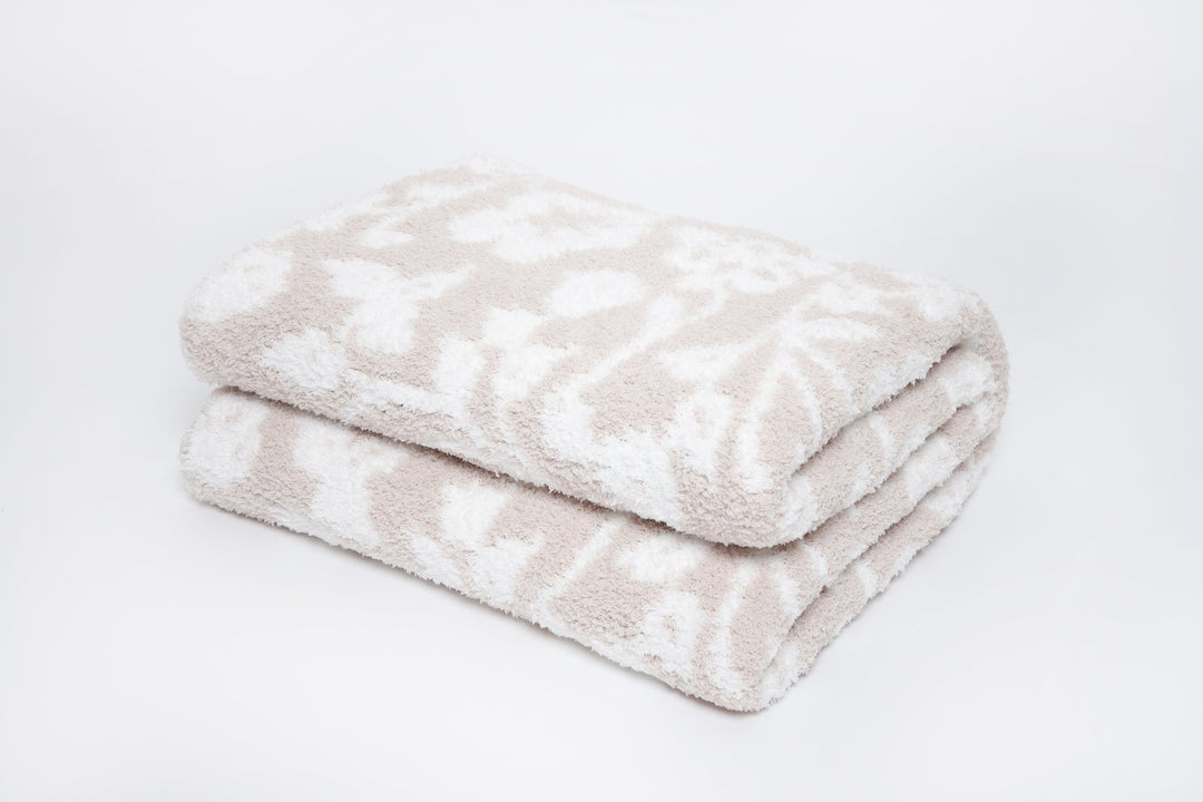 Blushing Beige & White Vintage Floral Print Extended Throw - Sunset Snuggles