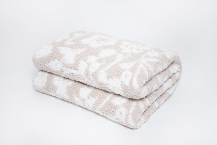 Blushing Beige & White Vintage Floral Print Extended Throw - Sunset Snuggles