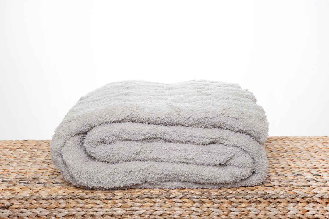Foggy Dew Cable Knit Print Throw