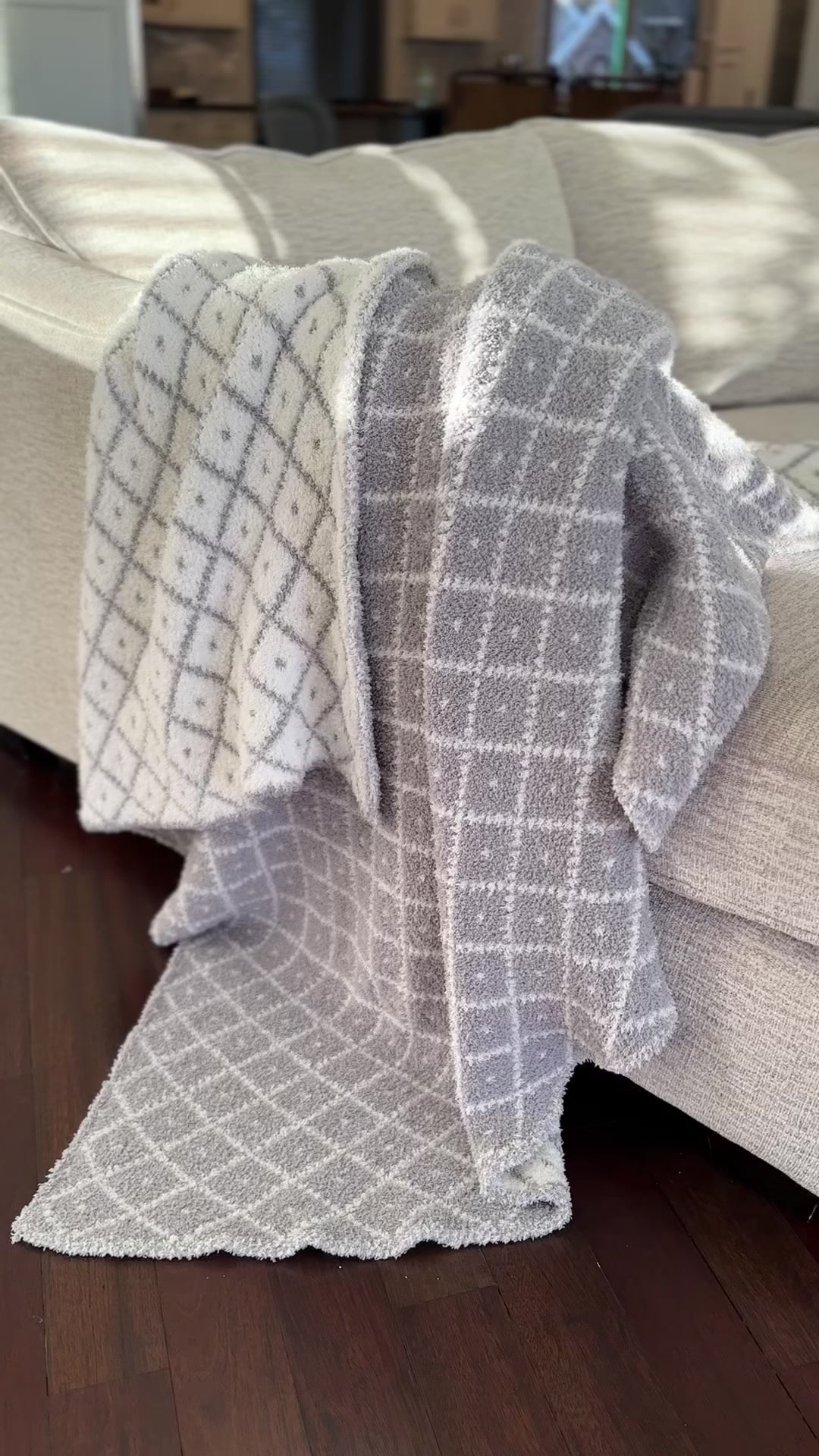 Grey & White Diamond Point 2.0 Print Throw