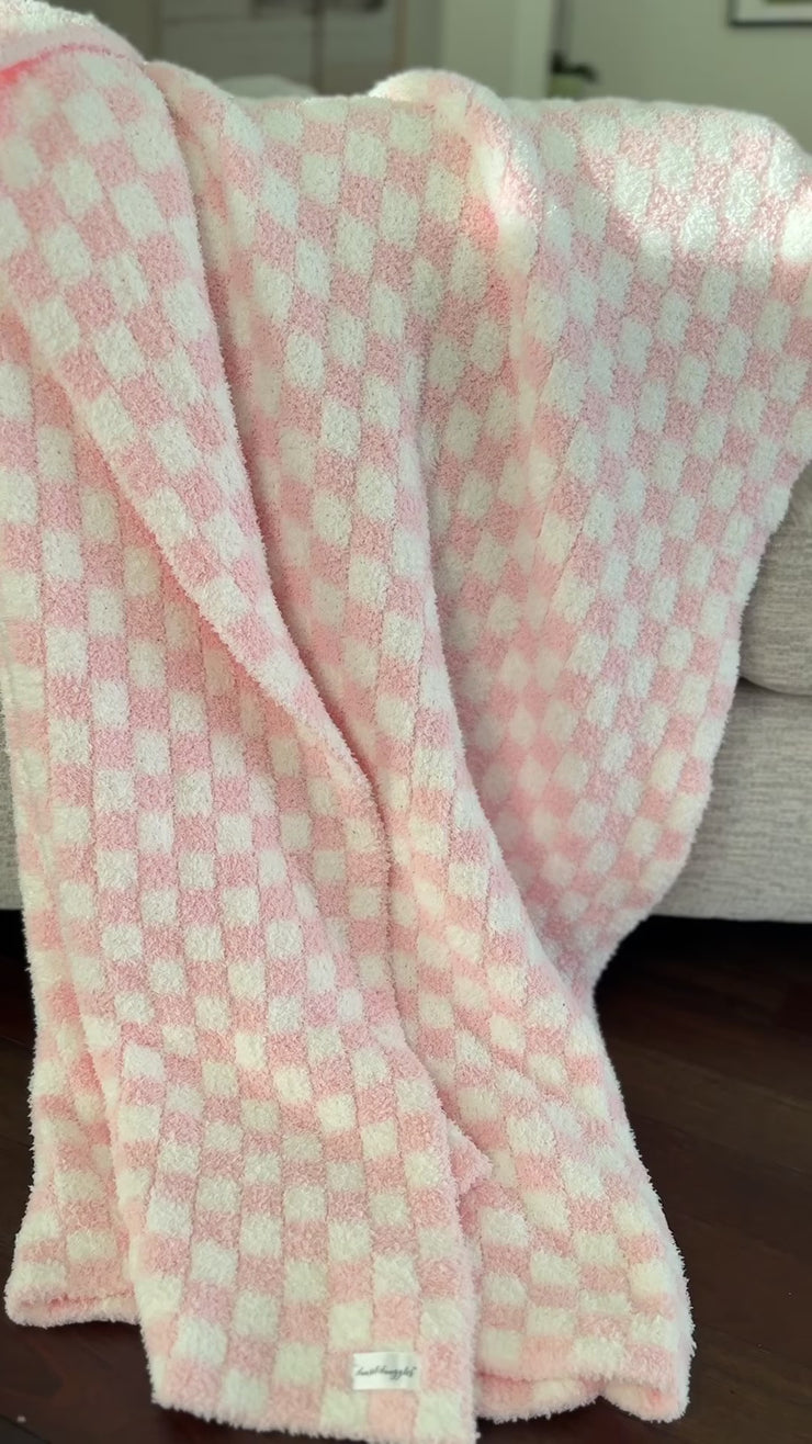 Baby Pink & White Checker Print Extended Throw