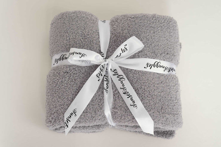 Ultimate Grey Cable Knit Mommy & Me Blanket Set