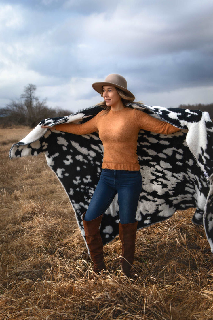 Black & White Cow Print Extended Throw Blanket