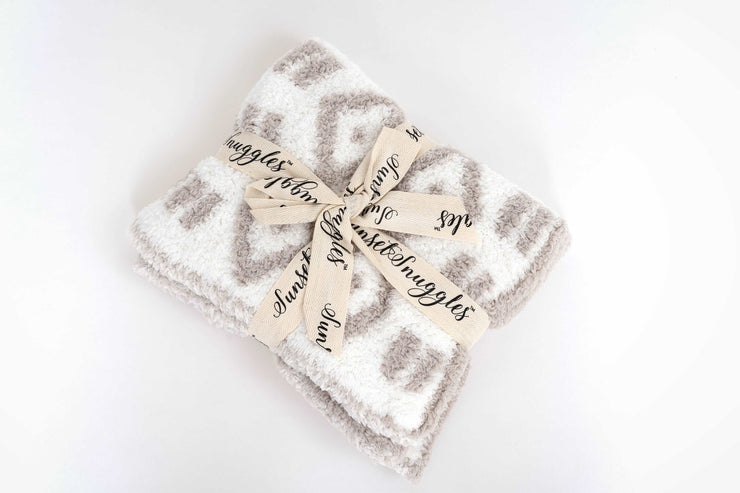 diamond point beige and white lovey baby blanket