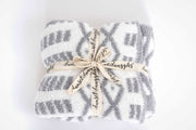 diamond point ultimate grey and white toddler blanket