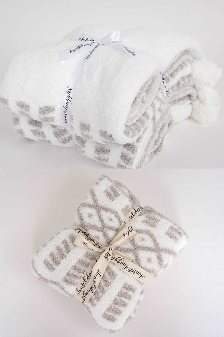 diamond tile beige and white mommy and me blanket set