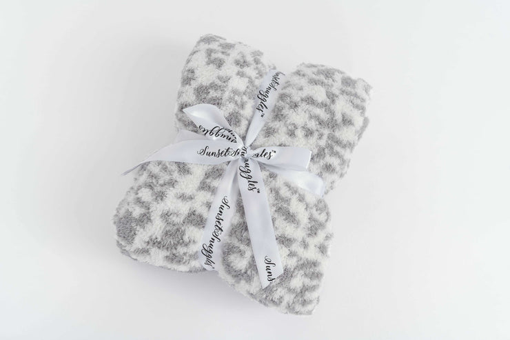 leopard ultimate grey and cloud white toddler baby blanket