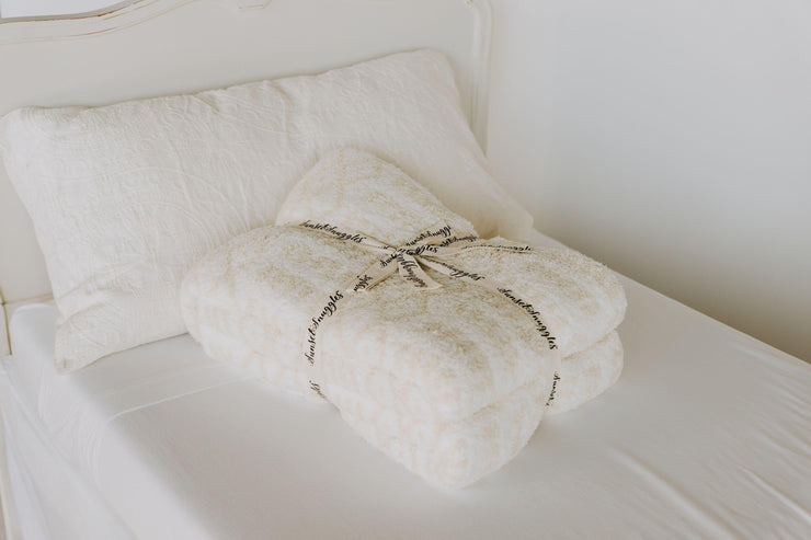 Birch & Marshmallow Tassel Twin Bed - Sunset Snuggles