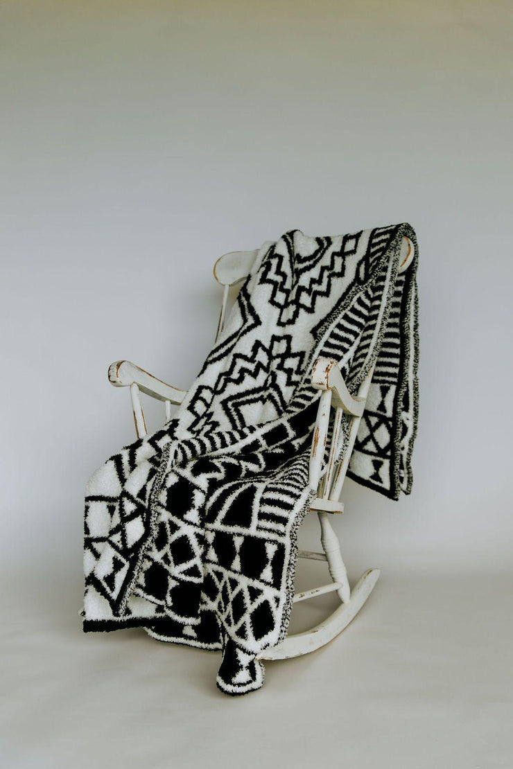 Black & White Diamond Tile Extended Throw - Sunset Snuggles